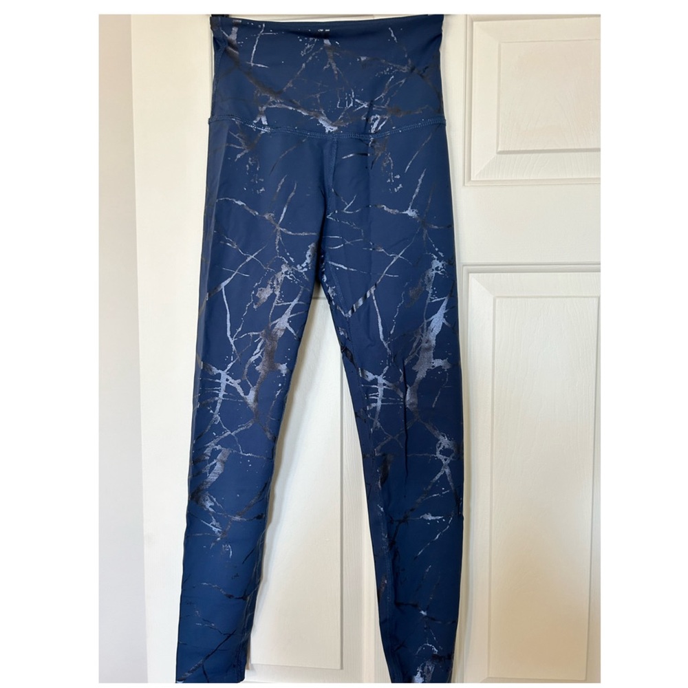 Beyond Yoga Marbled Leggings